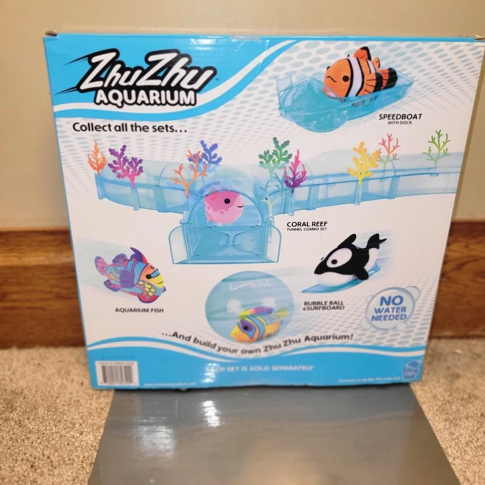 ZhuZhu Aquarium Starter Set With 2 Fish No Water Needed Toy Playset‎ New In Box